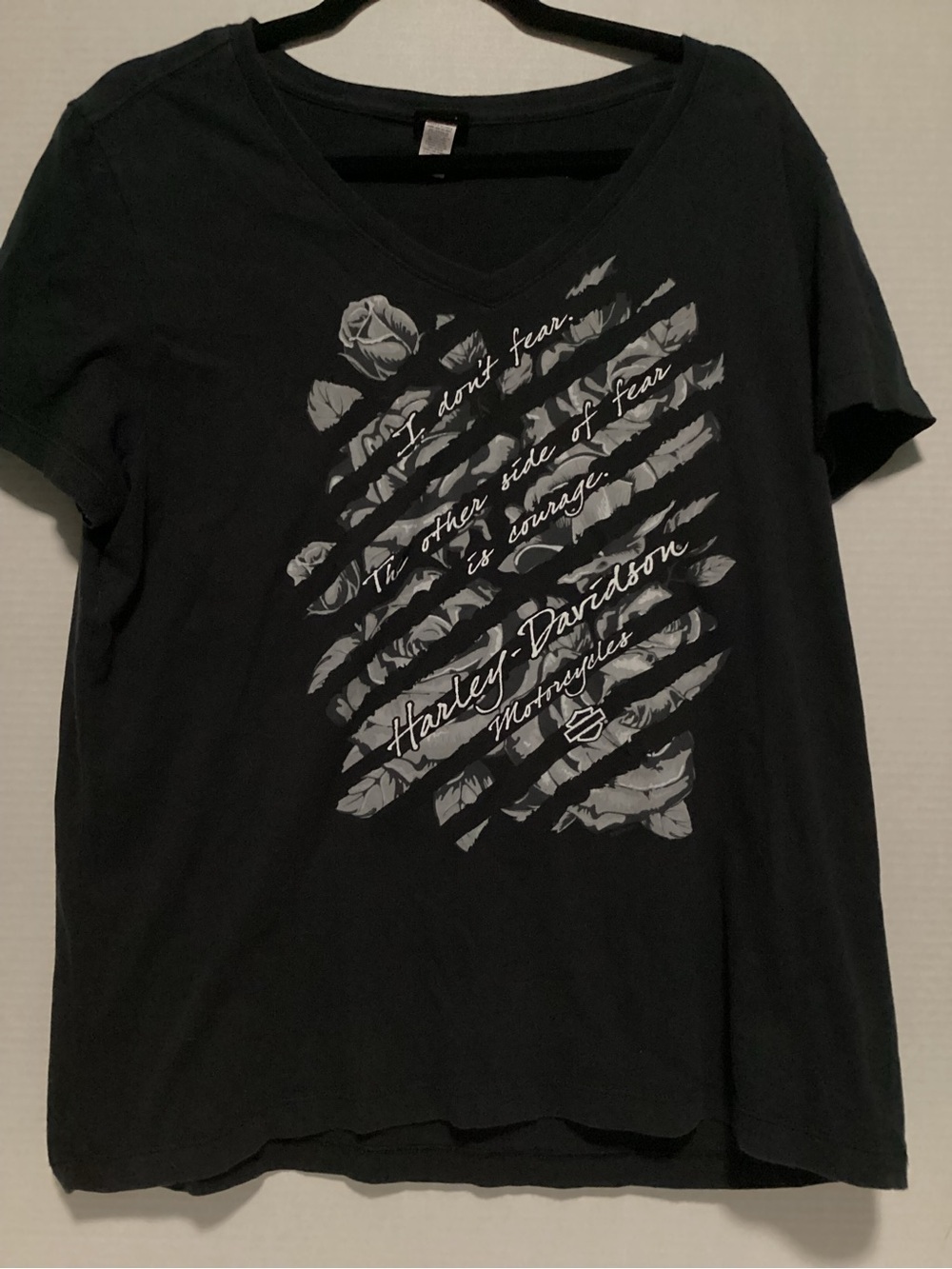 Harley-Davidson Black V-Neck Tee with Gray Floral Graphic XL